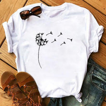 Lade das Bild in den Galerie-Viewer, Female T-shirt Romantic Heart Shaped Flowers Vogue Kawaii Harajuku T-Shirt Women Summer Casual Tshirts Korean Style Graphic Tops