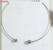 Lade das Bild in den Galerie-Viewer, Fashion Women Men Silver Color Gold Stainless Steel Hollow Heart Lock Key Round UNO 50 Jewelry Neckalce